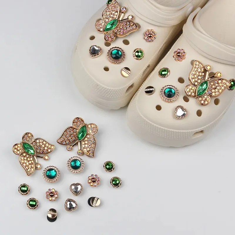 

Съемные зеленые украшения для обуви Meod в виде бабочек с бриллиантами, 3D-кубики из страз, цветы для обуви, декор для сабо