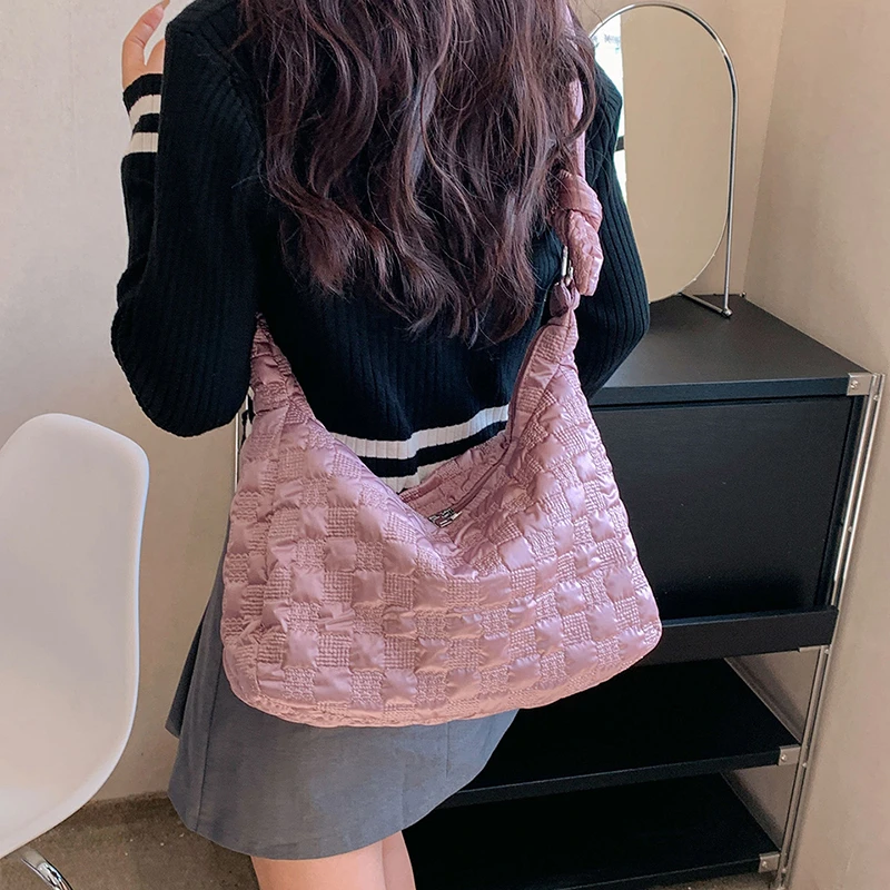 

Fashion Solid Zipper Large Capacity Shoulder Bags 2026 Winter New Sense of Luxury Casual Exquisite Crossbody Bags for Women