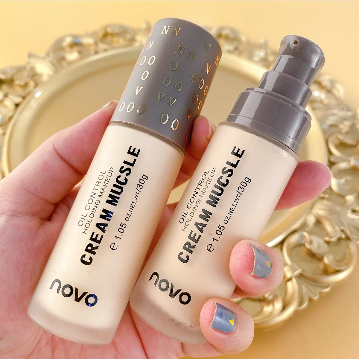 Novo Shimmer Crème Vloeibare Foundation Vloeiende Textuur Lichtgewicht Ademend Make Waterdicht Transpiratie Make-Up Isolatie Bb Cr