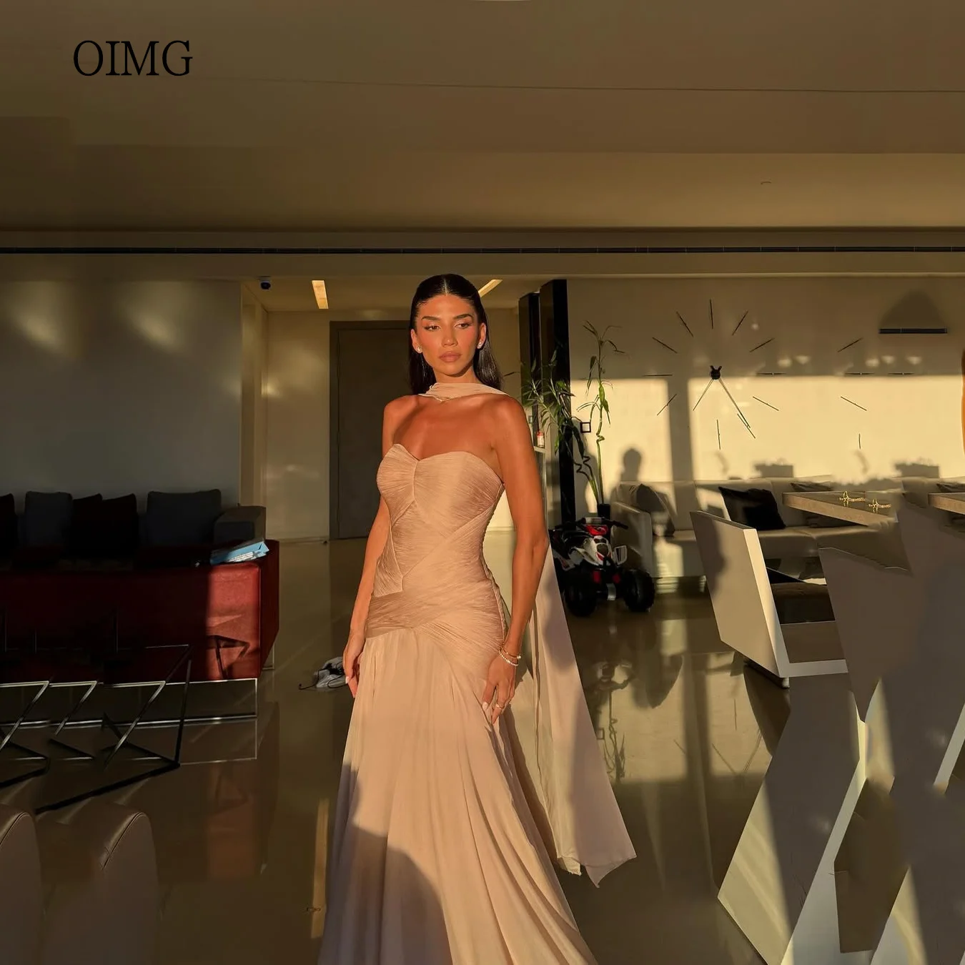 

OIMG Trendy Sweetheart Neck A Line Prom Gowns Sleeveless Pleated Party Gown Chiffon Floor Length Evening Dress 2025 Customized