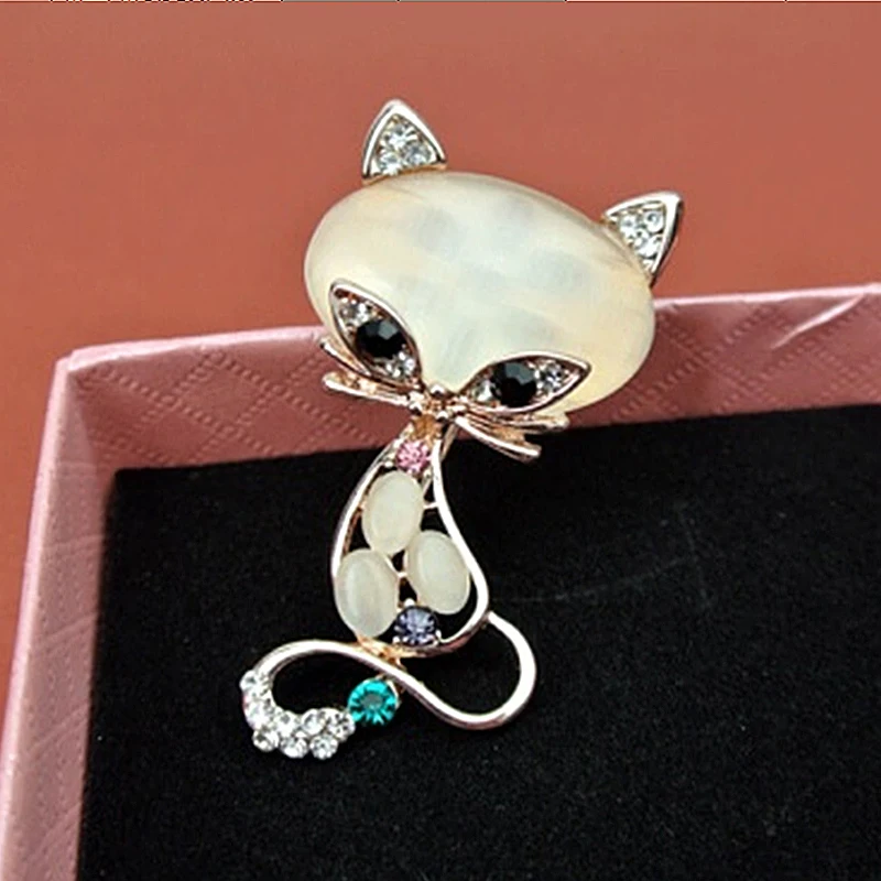 Vintage Crystal Cat Design Brooches Fashion Cute Animal Rhinestone Opal Brooch Women Jewelry Clothing Pin Accessories Party Gift