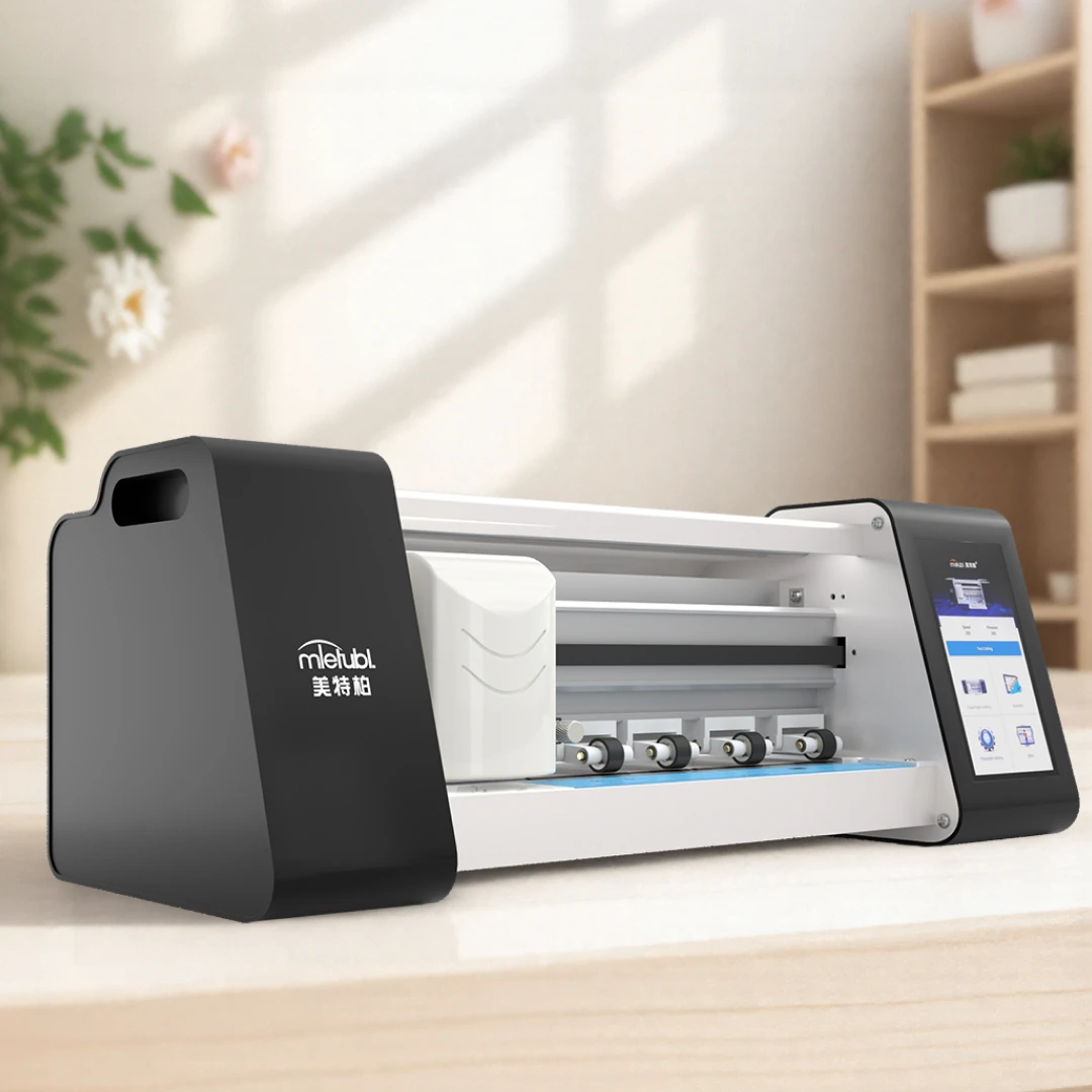 180T Film Cutting Machine For Smartphones And Custom Mobile Skin Cutting Machine Supports Offline Operation.
