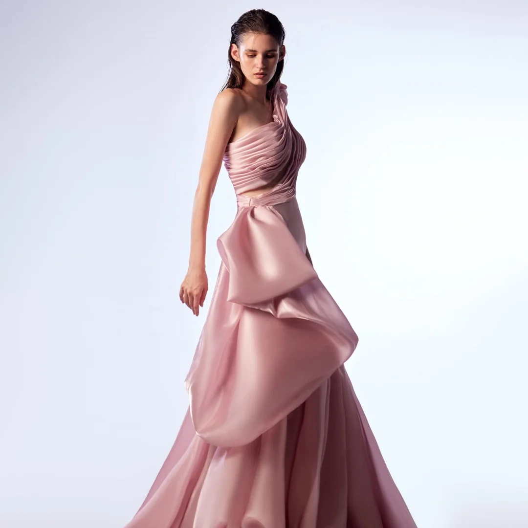 فساتين سهرة مخصصة من الساتان اللامع بكتف واحد وسحاب خلفي بدون أكمام وقطار مناسبة خاصة #2