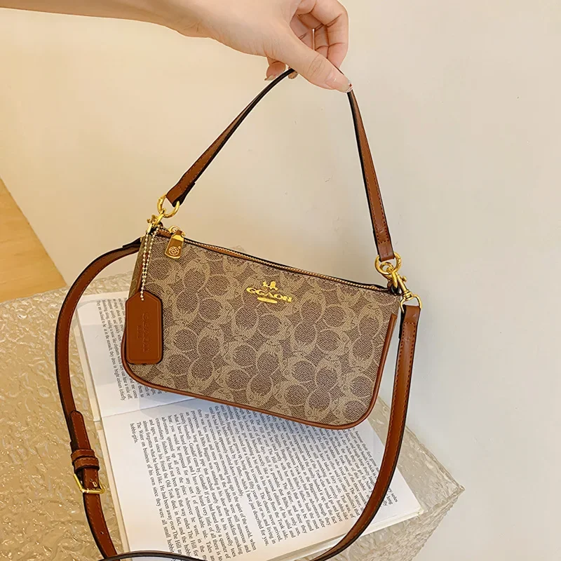 حقيبة يد نسائية صيفية أنيقة كاجوال متعددة الاستخدامات تحت الإبط مربعة من مادة PVC الناعمة بتصميم عتيق مع جيب داخلي بسحاب #1