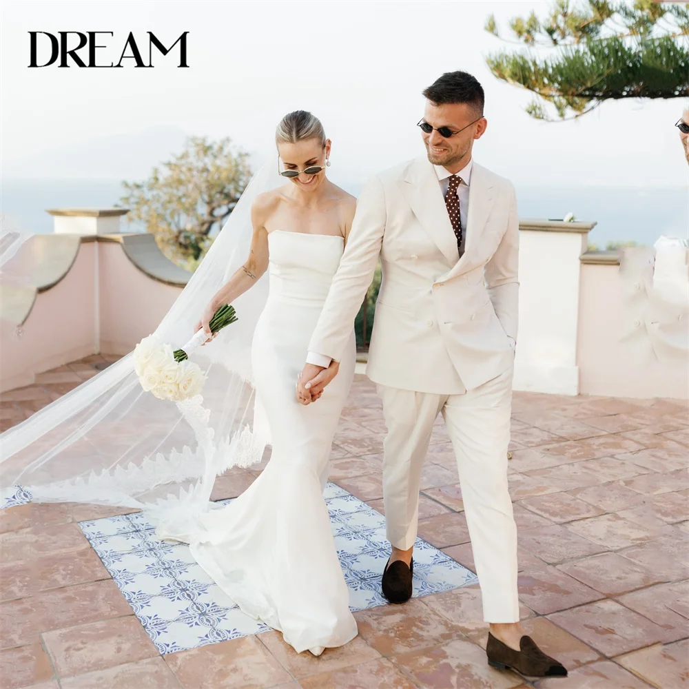 

Simple Mermaid Wedding Dresses Women 2025 Strapless Open Back Sleevelsss Sweep Train Bridal Gown Vestido De Novia Customized