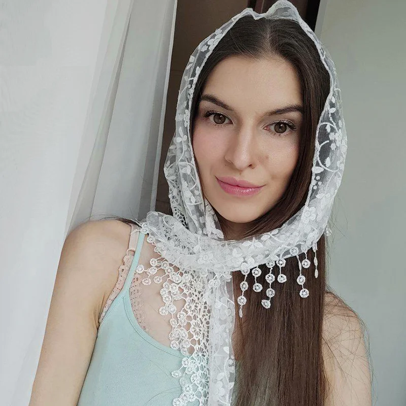 Fashion Women Triangle Scarf Flower Lace Tassel Sheer Lace Shawl Breathable Headscarf Elegant Lady Beach Holiday Veils Scarf