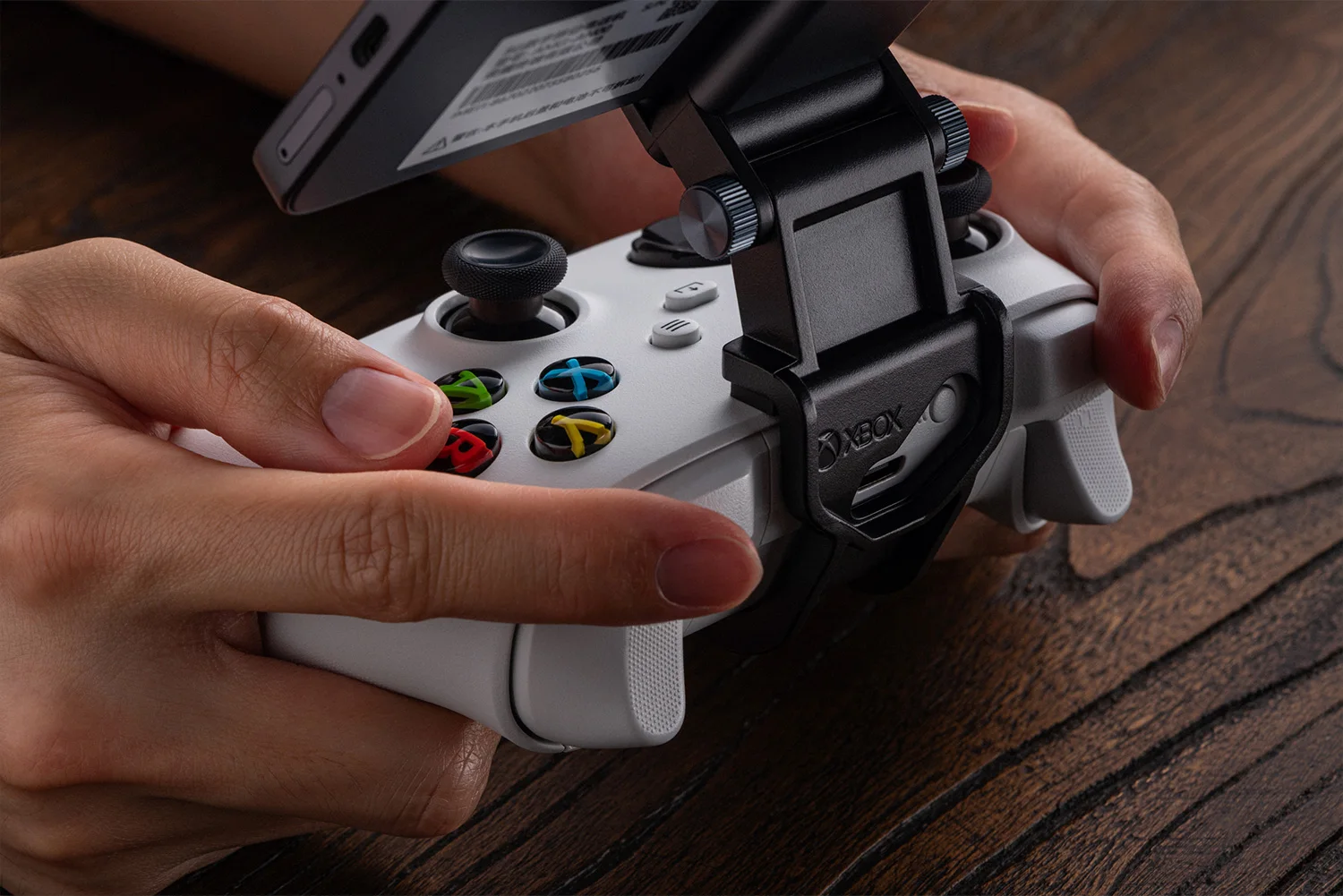 8BitDo حامل الهاتف المحمول الألعاب كليب حامل ل Xbox & Xbox Elite، Pro 2، SN30 Pro، Ultimate 2 وحدات تحكم لاسلكية غمبد مقبض