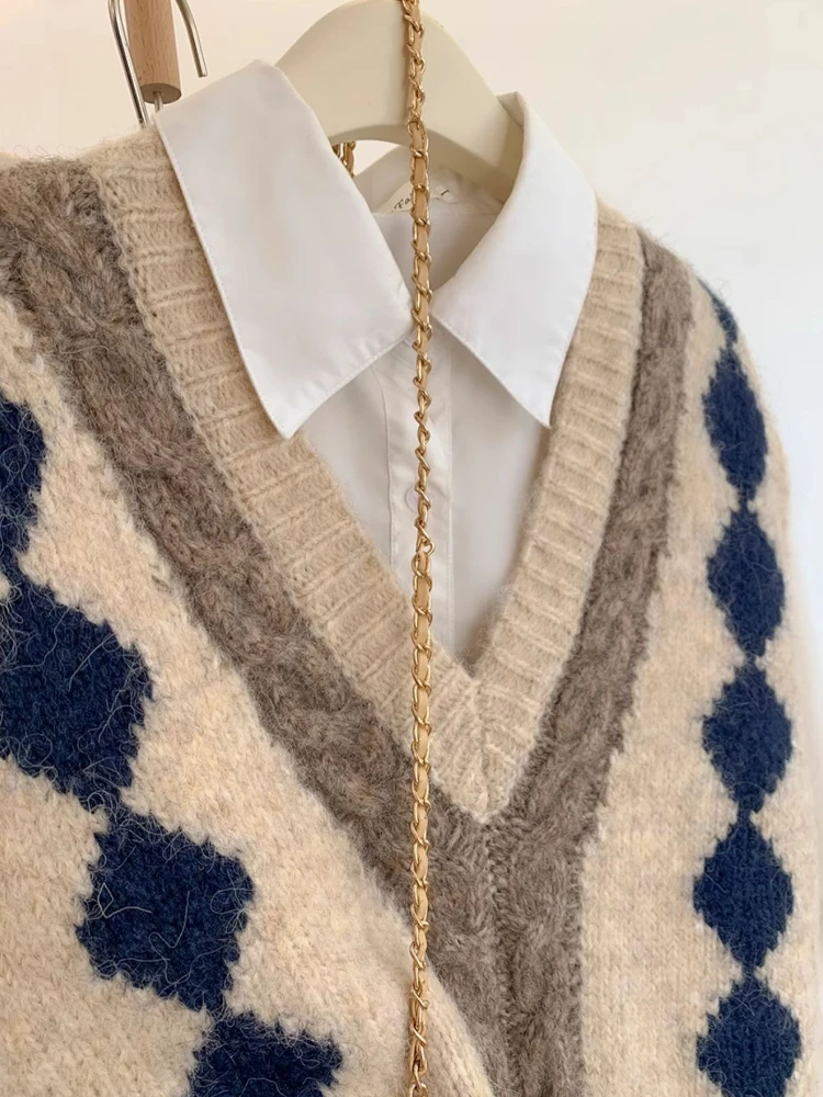 Thumbnail 3 - #3 Latest Sweater Vests Offers