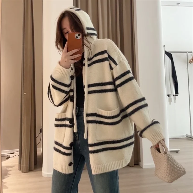 

Women's Oversized Knitted Hoodie Cardigan Soft Cozy Fall Winter Korean Style Large Size Sweater Coat round Neck Long Sleeve