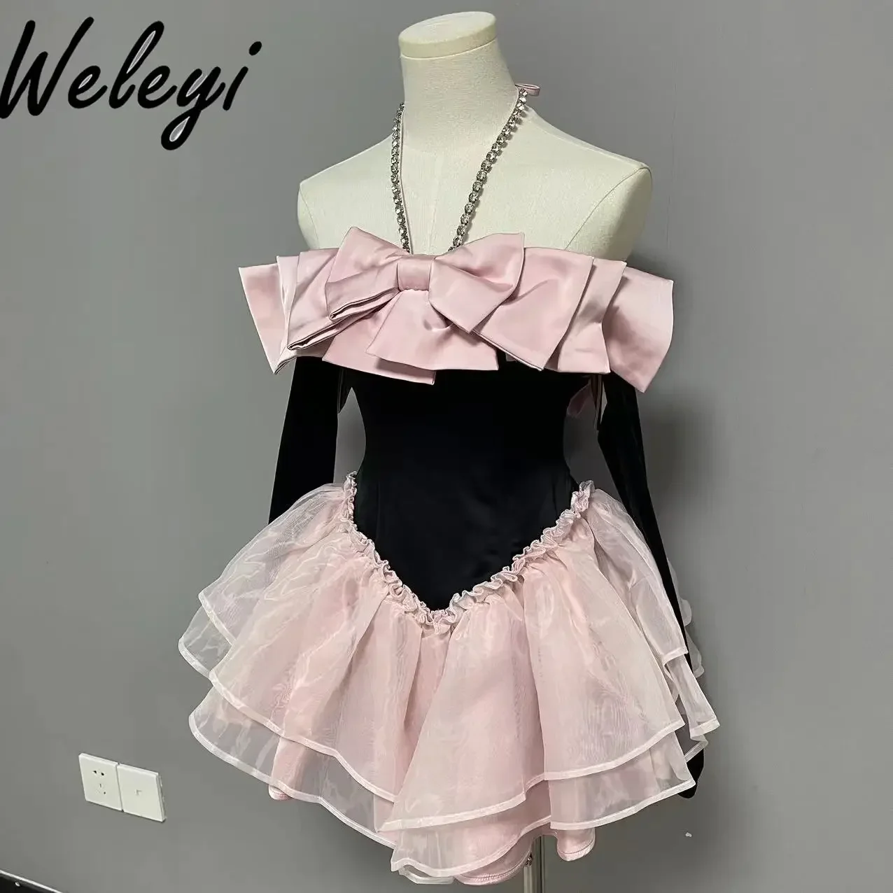 

Princess Black and Pink Bow Strapless Cake Puff Dress for Ladies Party 2025 Spring Sweet Fairy Diamond Neck Birthday Tutu Dress