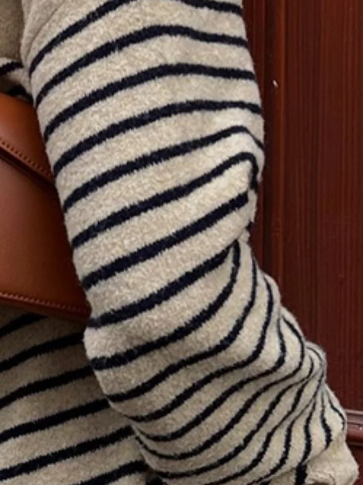 

Модный женский вязаный свитер с длинным рукавом, воротником-стойкой и пуговицами, лоскутный пуловер, женский, осень-зима 202, новый трикотаж