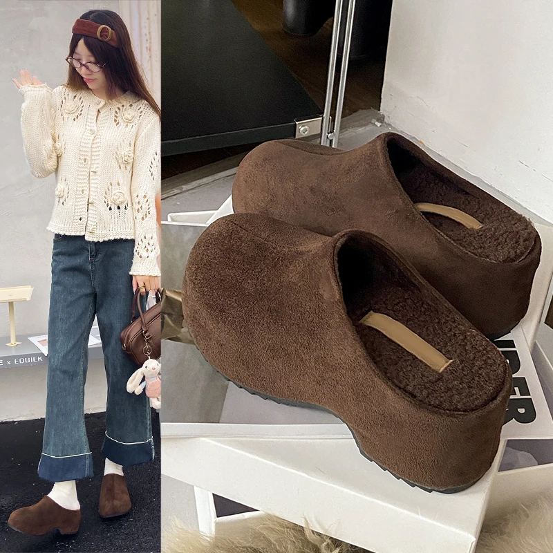 

Lady's 2025 Autumn/Winter Platform High-Heeled Slippers, Retro Filled for Warmth, Stylish Outerwear Half-Heels