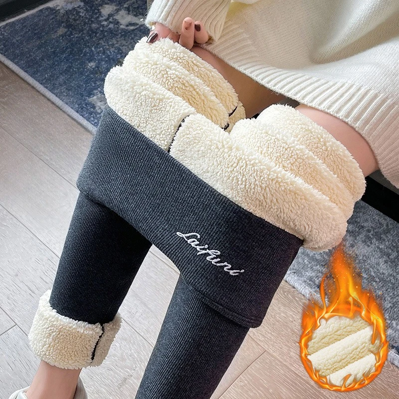 Women's Plush Cloud Fleece Thermal Leggings Heavyweight Winter Ready Fleece Lined High Waist Pants for Plus Size All Day Warmth