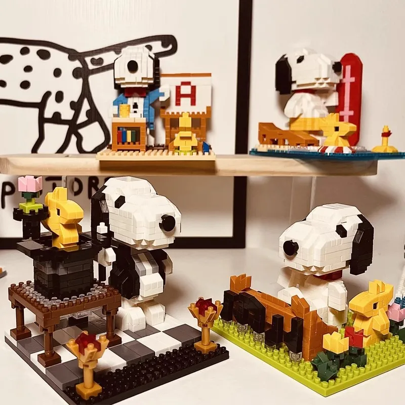 Snoopy Diamond Bouwstenen Assemblage Street View Model Karakter Scène Hond Mini Bakstenen Figuur Speelgoed Voor Kerstcadeaus