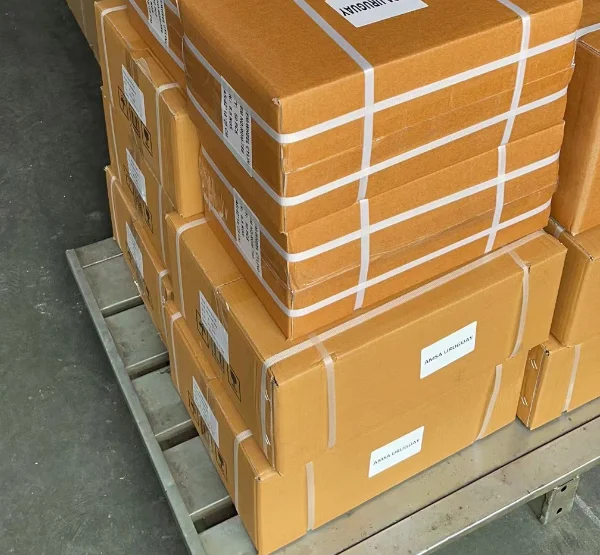 Kampas Rem Semi-Metalik Profesional Baru Buatan China Model GDB3195 untuk Kendaraan Chevrolet Kode Penjualan 96446176 & 96281945