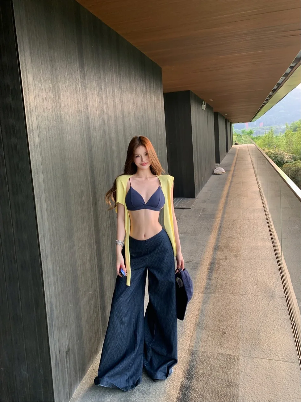 

Trendy High-Waisted Wide-Leg Denim Pants Women's Slim Fit Striped Top Bottoms Set Summer Fashion Casual High Waist Pants