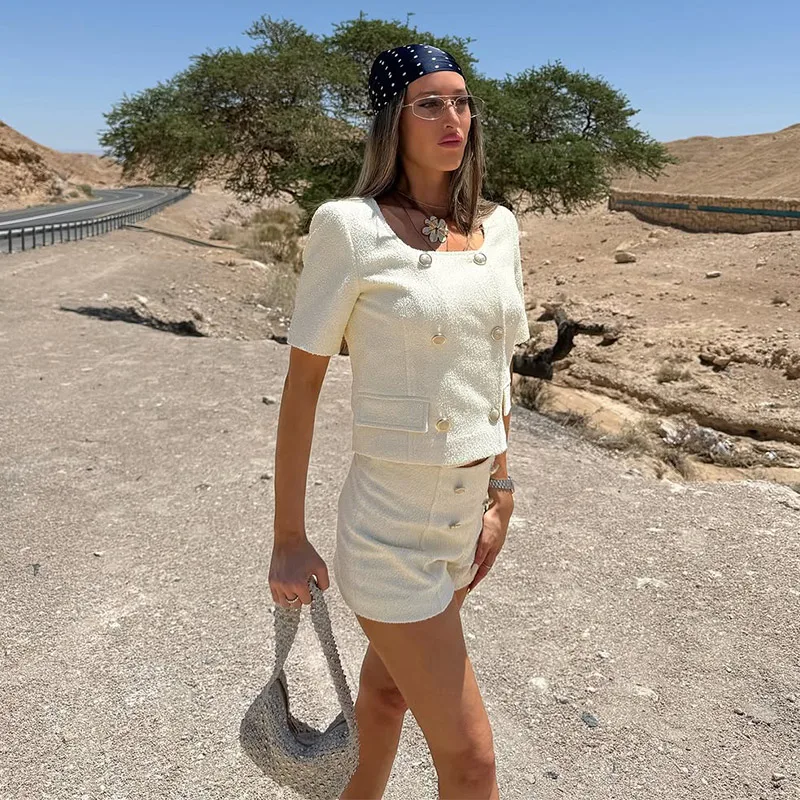 Abito da donna Estate 2025 Nuovo Khaki Contrasto Manica corta Risvolto Pantaloncini Set Nobile socialite Moda Sommuting