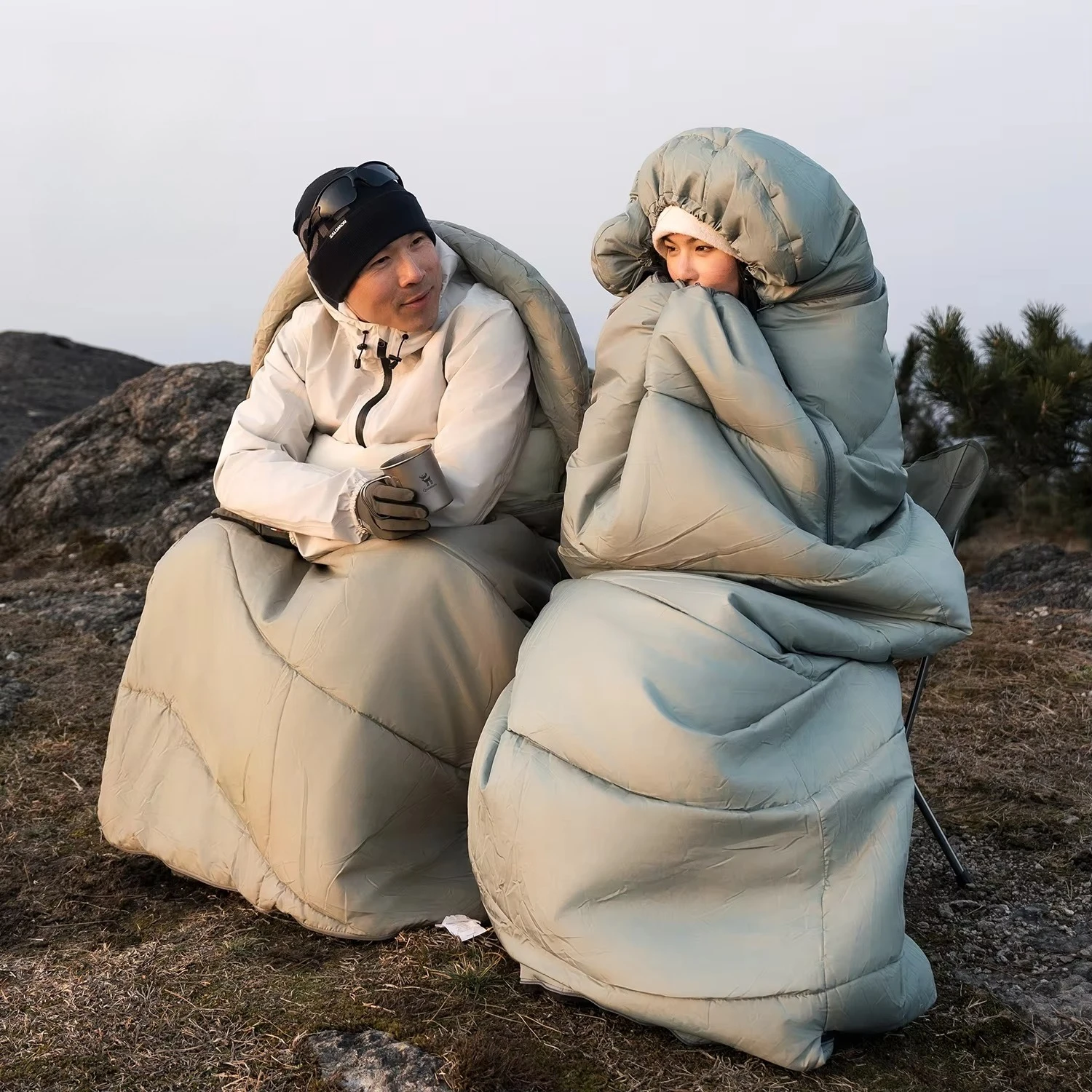 Ultralight Portable Waterproof Custom Envelope Cotton Outdoors Camping Sleeping Bag Wearable Sleeping Bag with Hood