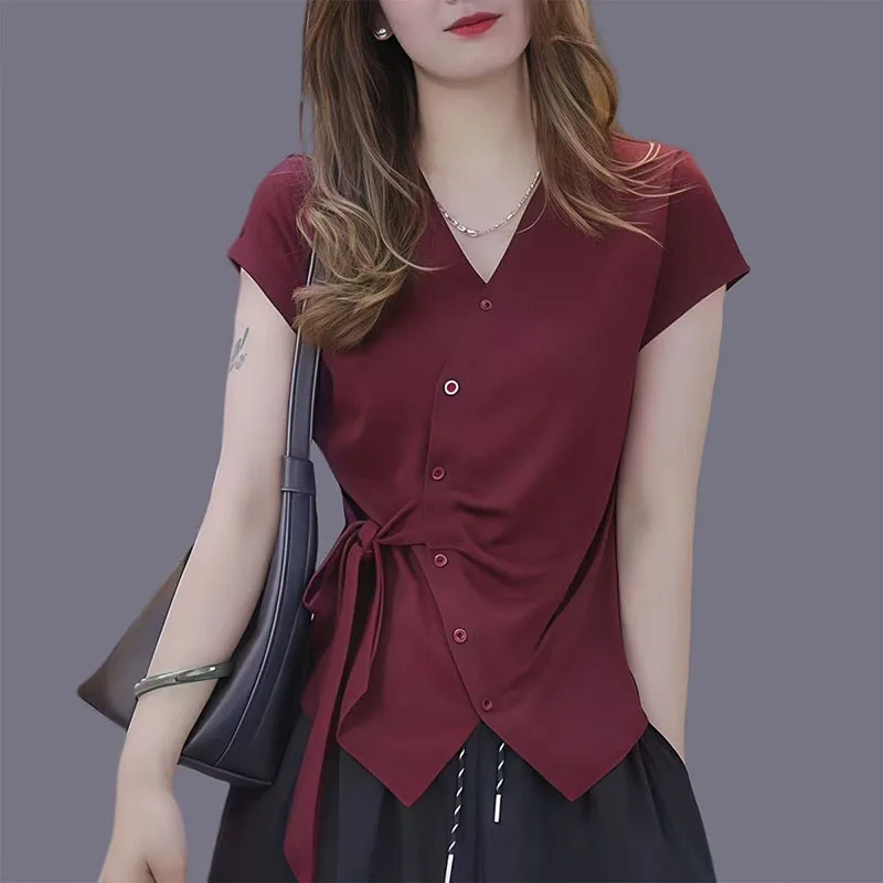 

Лето 2022, новые свободные корейские топы с короткими рукавами, универсальные блузки, модные бандажные рубашки с v-образным вырезом и пуговицами, женская одежда