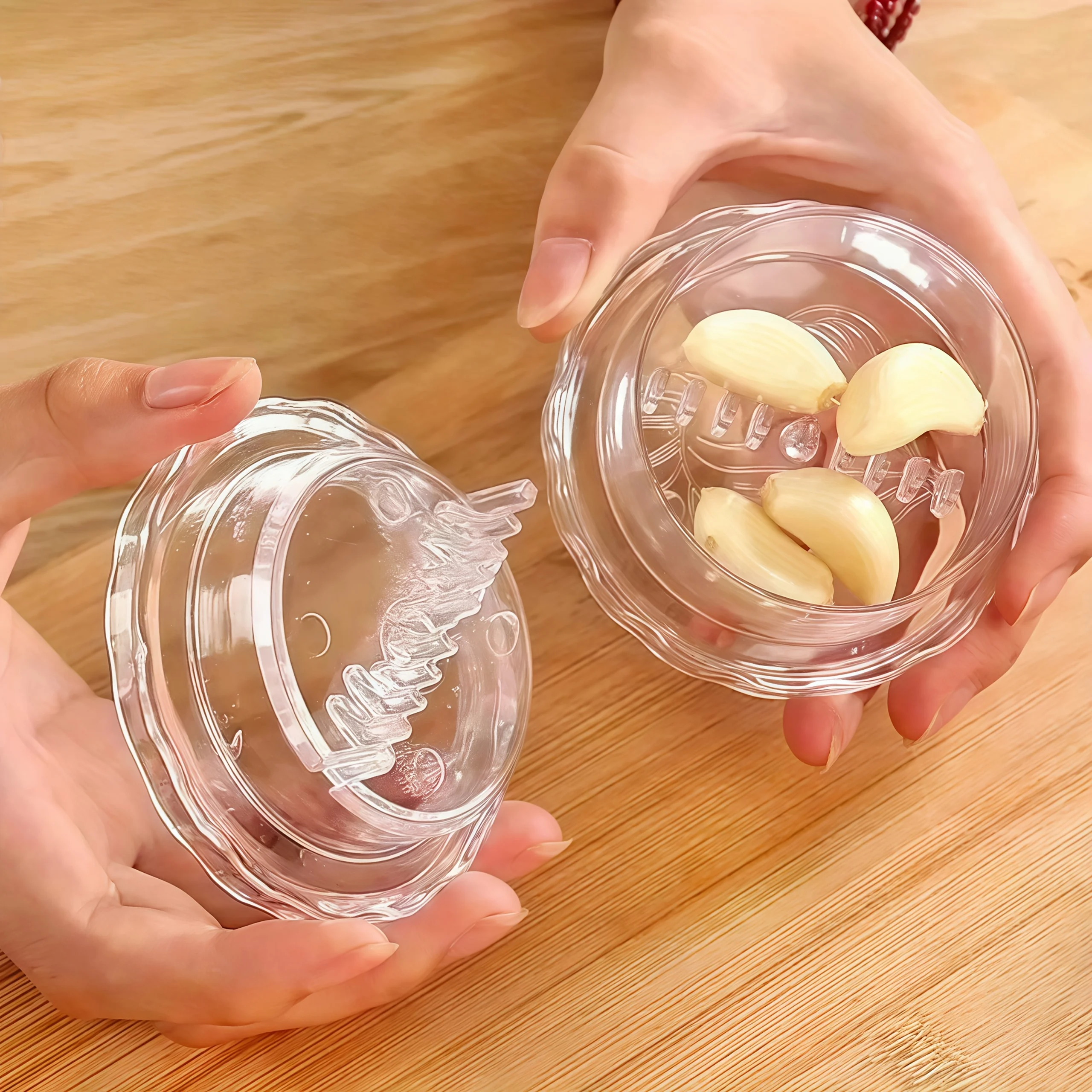 

1pc or 2pcs of a New Multifunctional Garlic Crusher, a Manual Press And Roll Chopper, Ideal for Home Use And Kitchen Gadgets