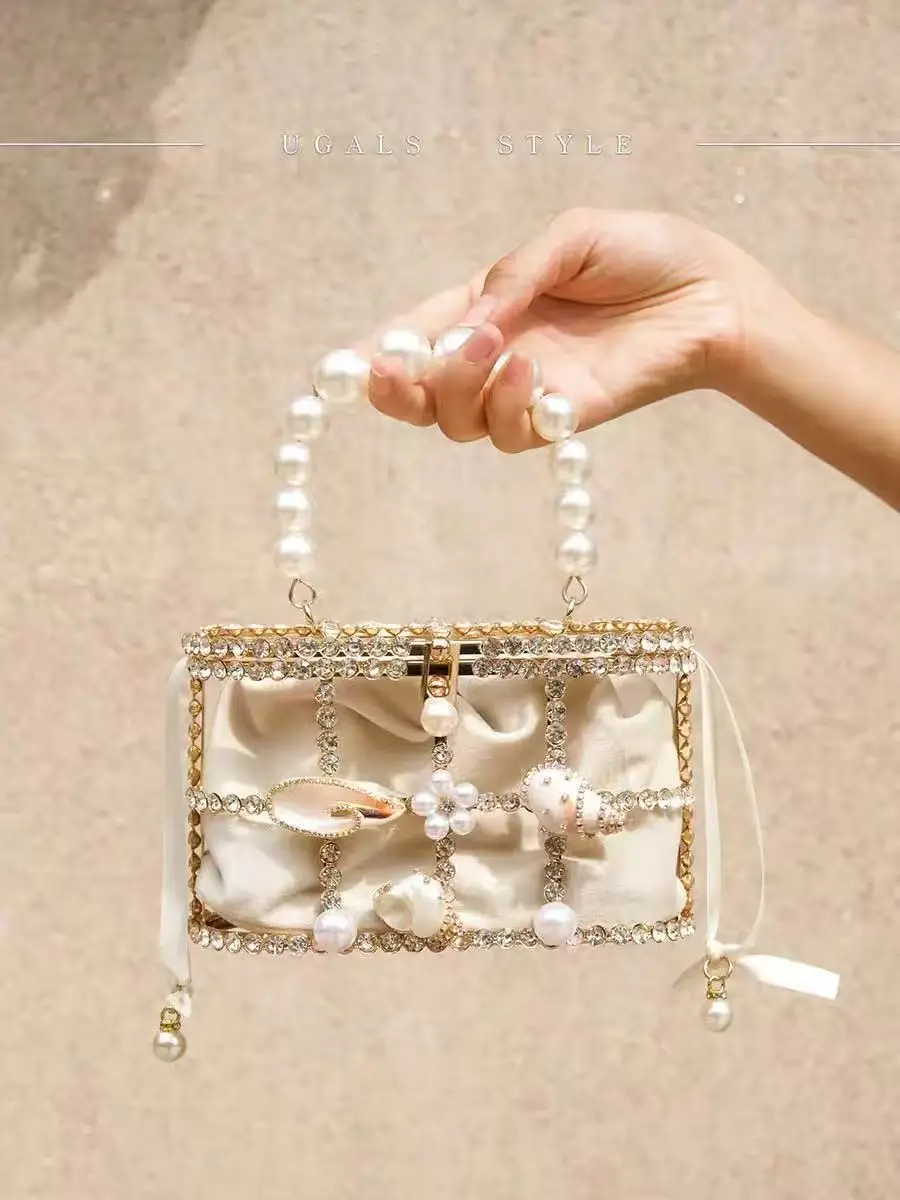 

Fashion Hollow Out Metallic Women Handbag Crystal Rhinestones Diamond Banquet Bag Wedding Party Clutch Purse Luxury Evening Bag