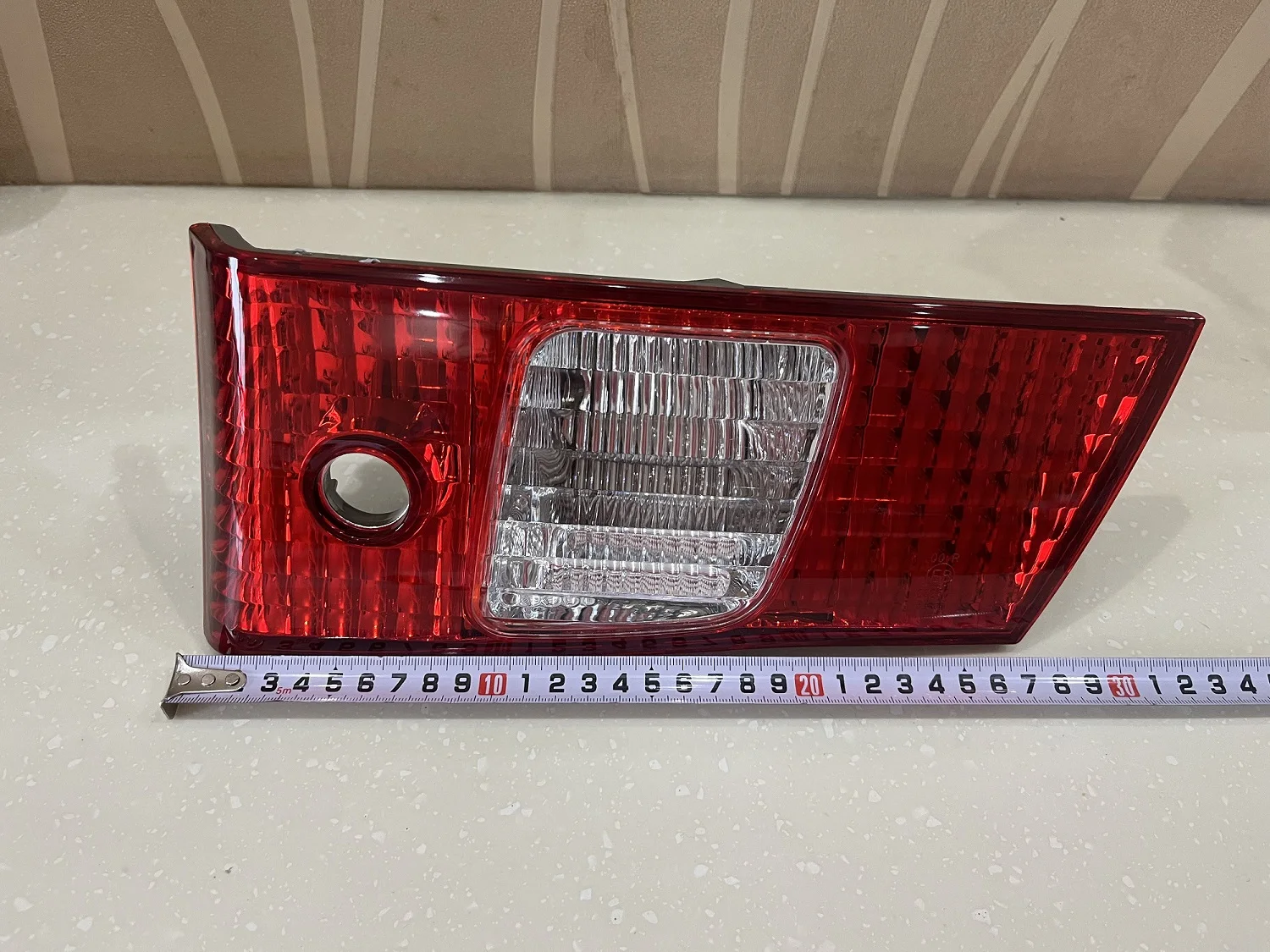 For Toyota 99-2000 Camry 2.2 rear tail light, SXV20 tail light, rear brake light, rear turn signal