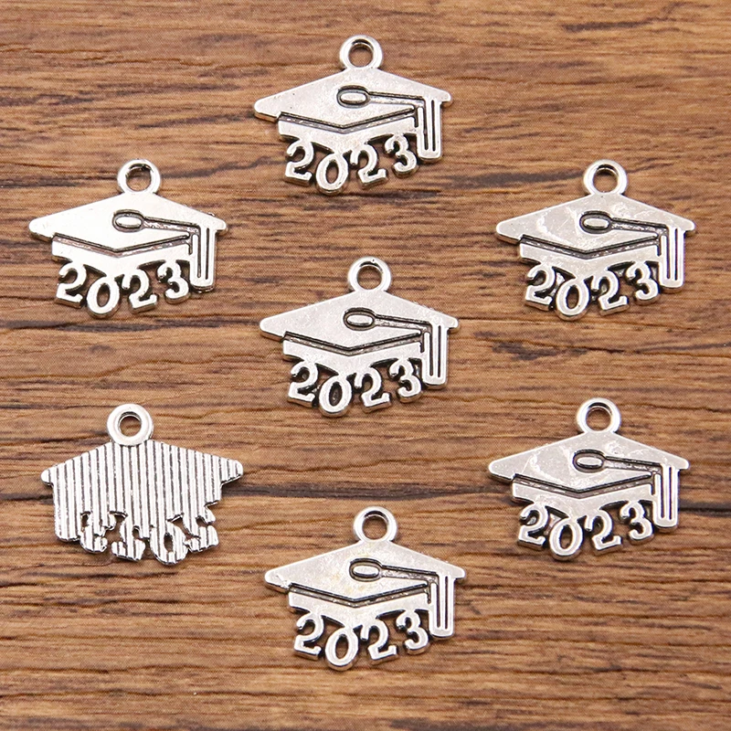 30PCS 14*18mm Metal Alloy Year 2023 2024 2025 2026 Bachelor\'s Hat Charms Graduate Pendant For Jewelry Making DIY Handmade Craft