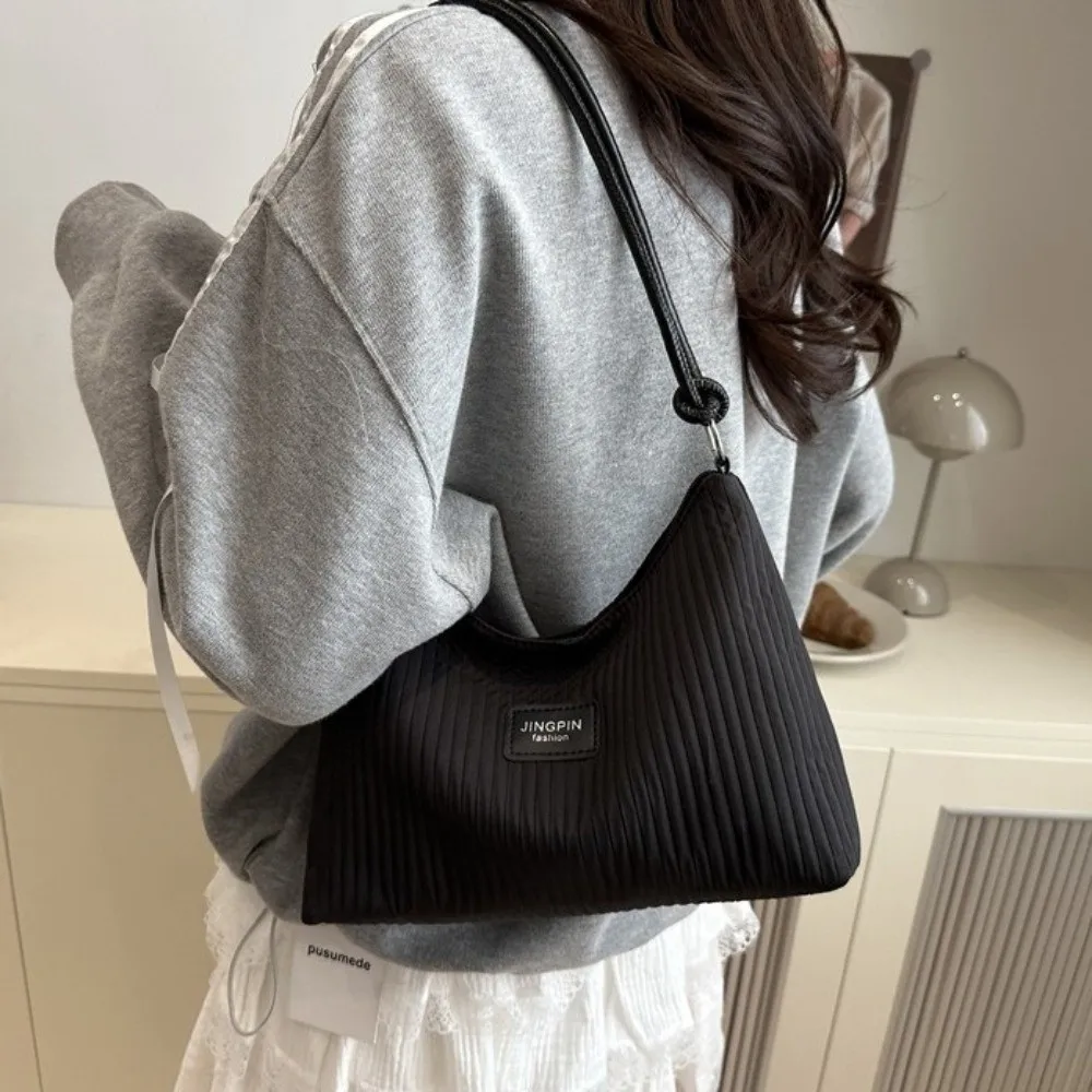 bolsa-de-ombro-plissada-leve-e-duravel-texturizada-espacosa-versatil-grande-capacidade-casual-para-compras