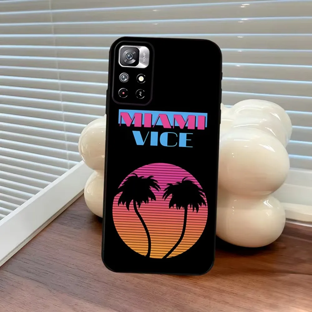 Retro Miami Beach Phone Case For Samsung S25,S24,S23,S22,S21,FE,S30,S20,S10,Plus,Ultra,Lite 5G Silicone Cover