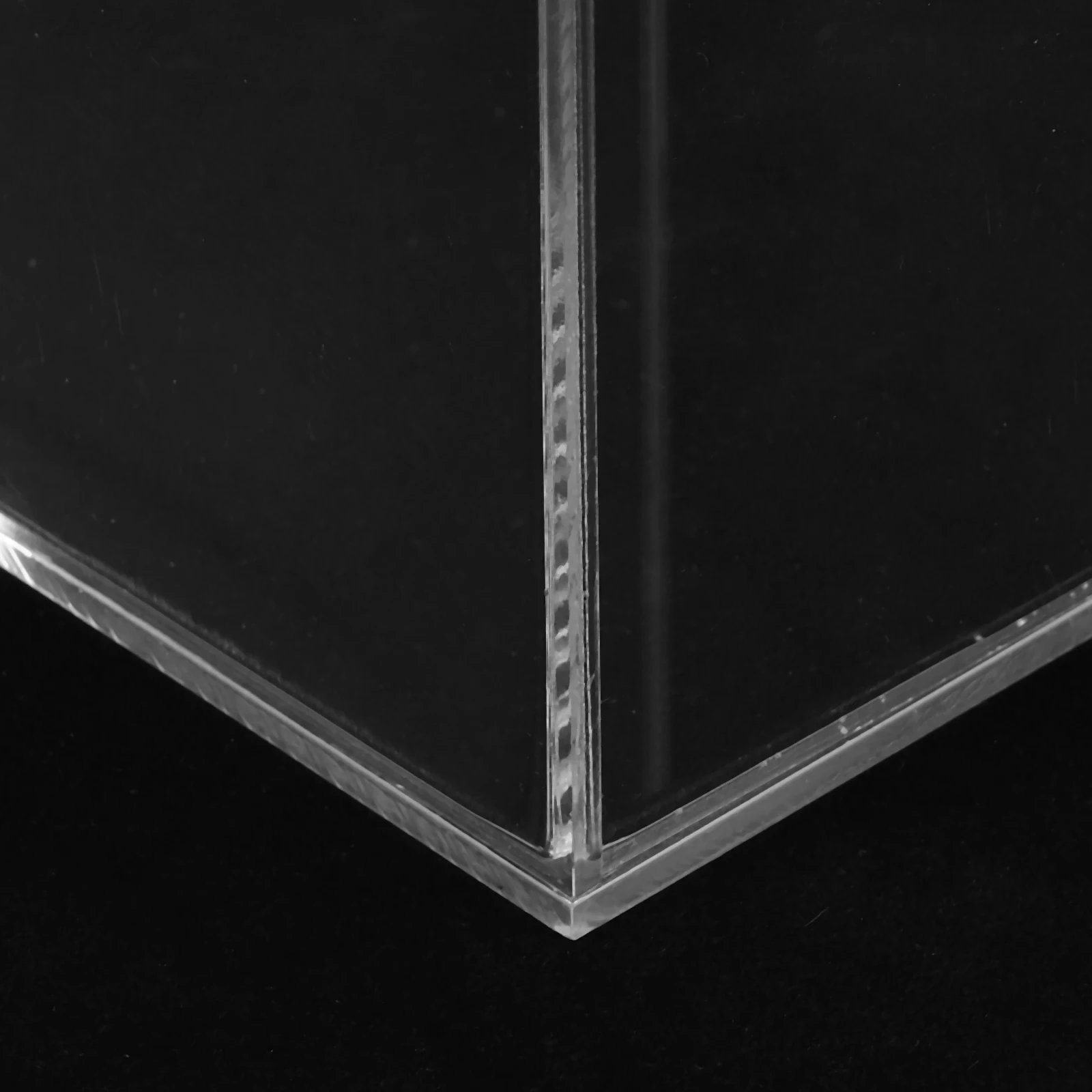 

Fish Tank Decorations Mini Small Aquarium Acrylic for Betta Bowls Clear Transparent