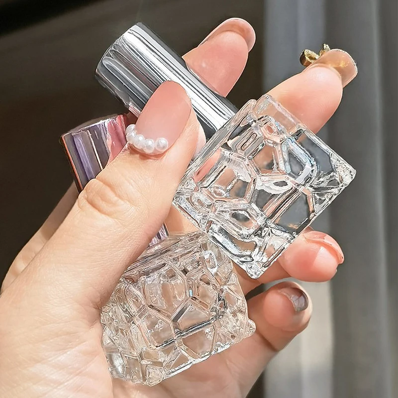 Travel bottle 10ml empty glass bottle for spray perfume is convenient to carry and easy to dispense