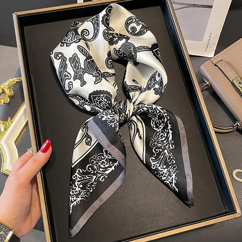 エレガントなシルクスクエアスカーフ女性の-00-マルベリーシルク春秋冬中年ママスタイルファッショナブルな杭州シルクスカーフ