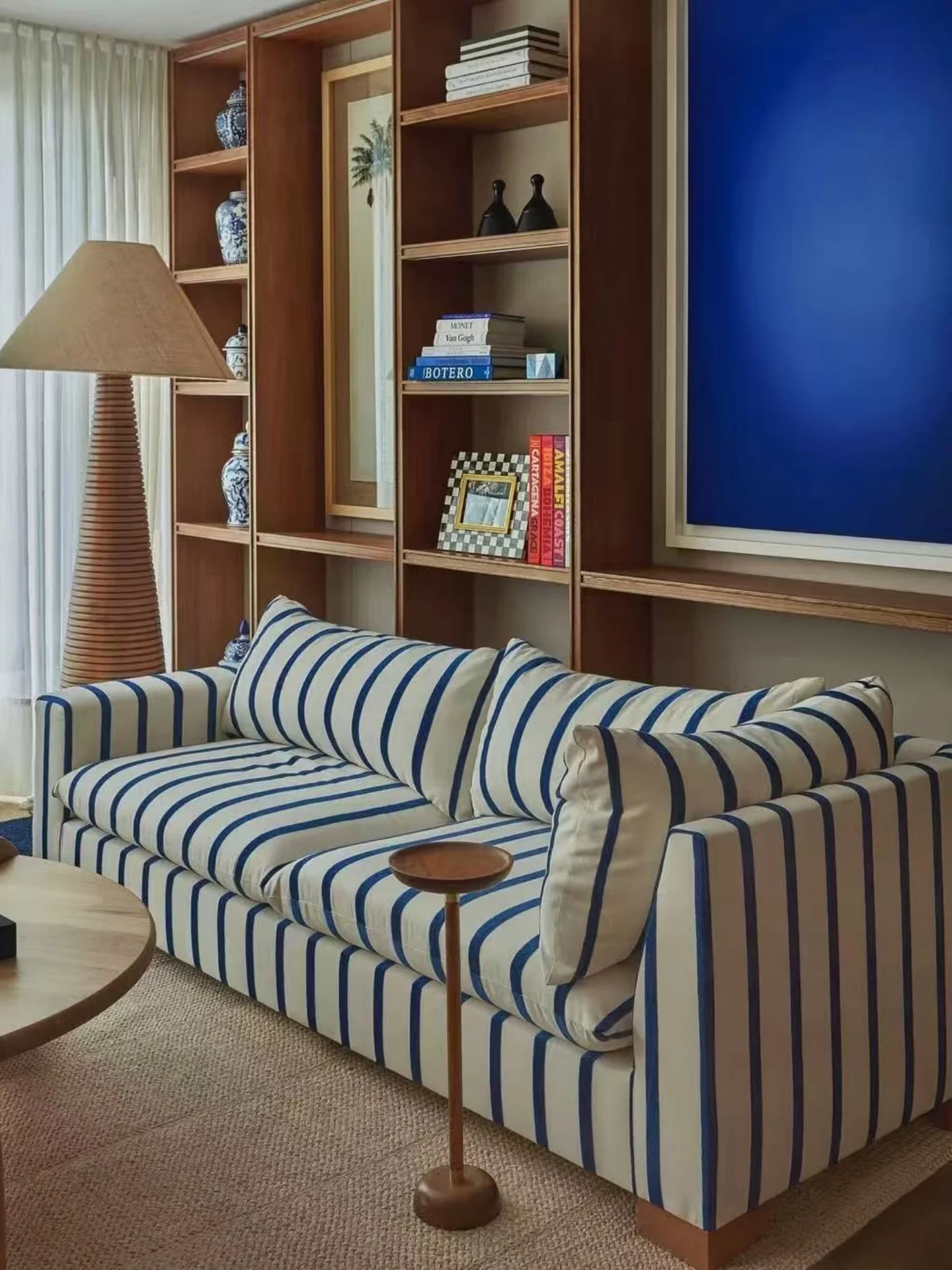 أريكة قماشية للسرير والإفطار على الطراز الفرنسي القديم لغرفة المعيشة وغرفة النوم مصممة للترفيه باللون الأزرق مخططة مزدوجة