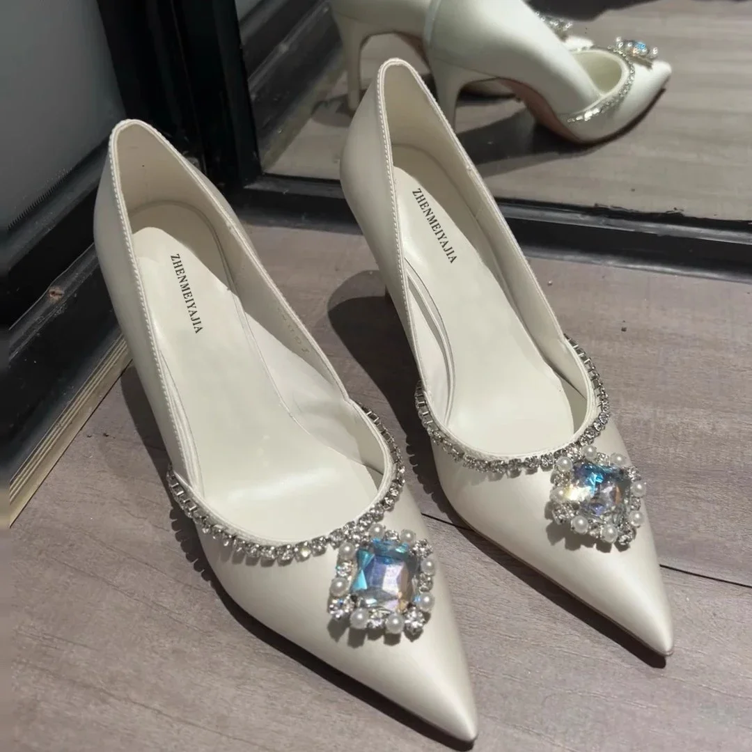

Женские туфли на высоком каблуке цвета шампанского во французском стиле, новый стиль 2025, стразы с острым носком, элегантные и тонкие одинарные туфли