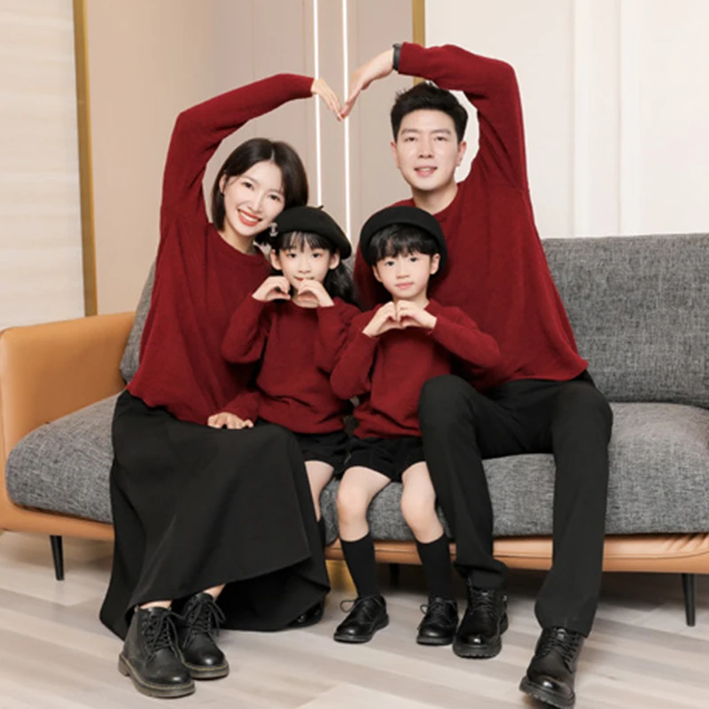 New Year Sweaters Family Matching Outfits Family Look Mother Son Daughter Mommy and Dad Clothes Family Clothing Sweaters