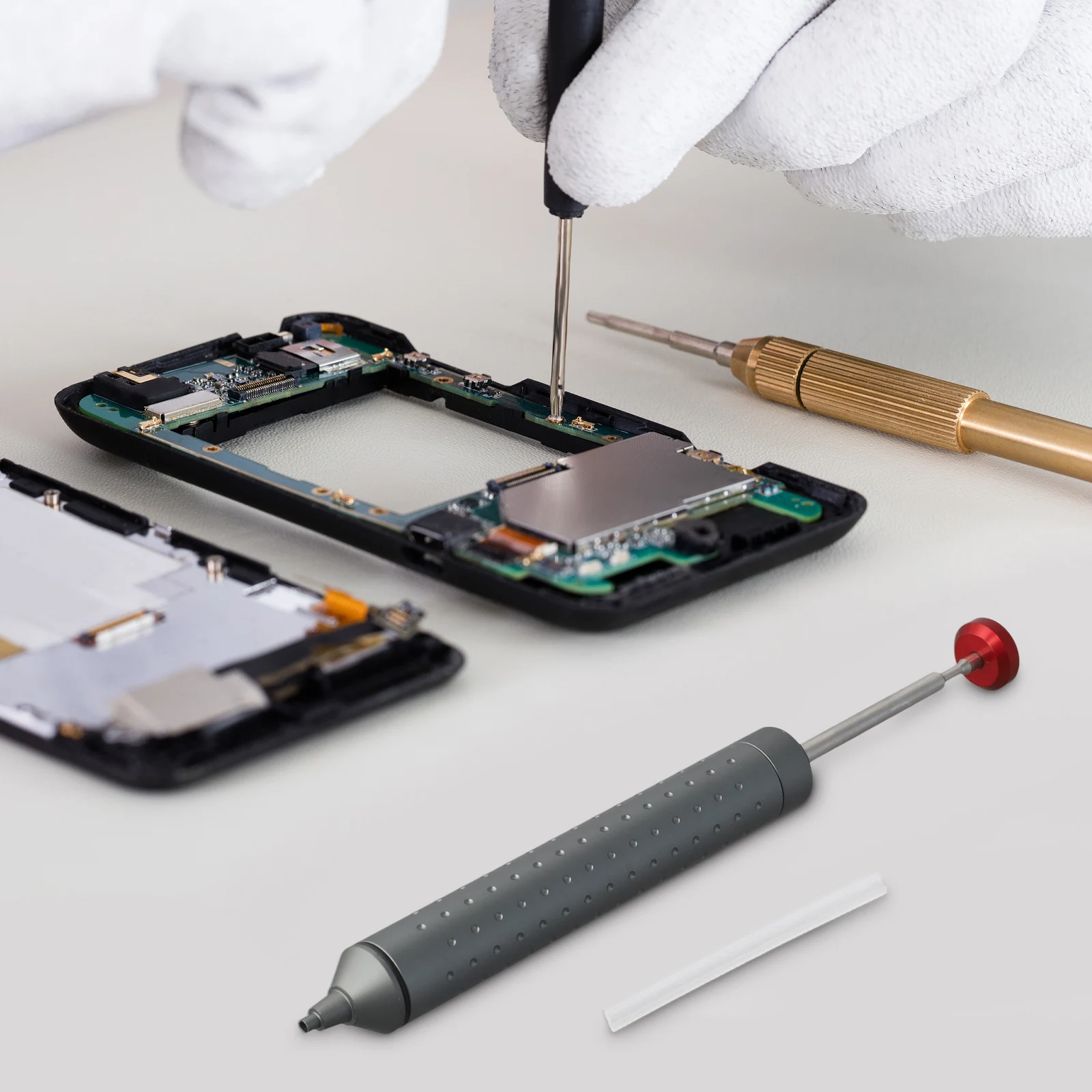 

Легко очищаемая припойная присоска, антистатический инструмент, эффективное удаление припоя, серебряный алюминиевый оловоотсос, сменные наконечники