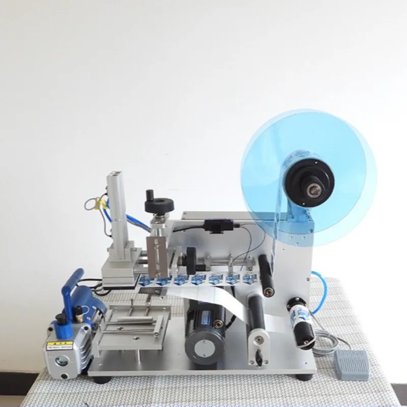 

Semi-Automatic Flat Surface Labeling Machine Square Bottle Labeler for Laundry Detergent and Hand Soap Label Applicator