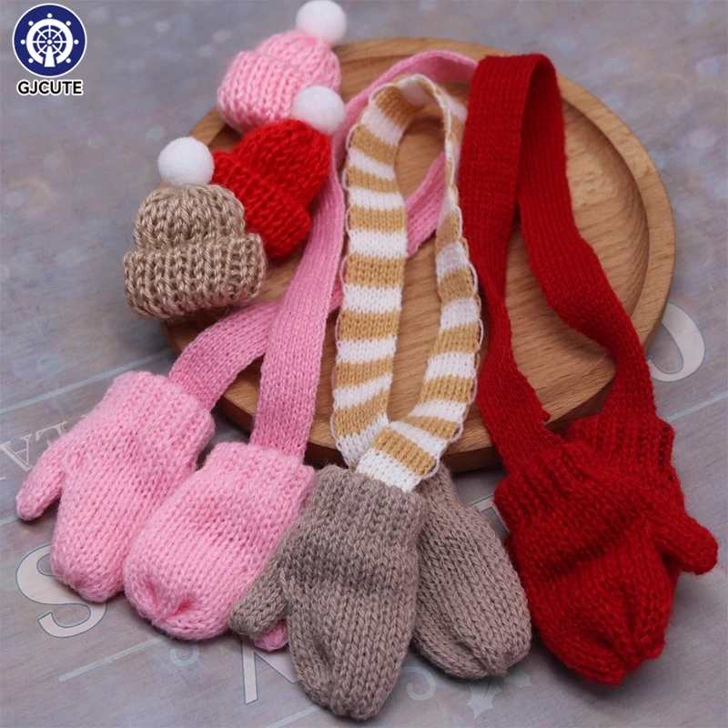 

1/12 Dollhouse Handmade Mini Knitting Scarf Gloves For Dolls Christmas Clothes Dress UP DIY Dollhouse Miniature Scene Prop Model