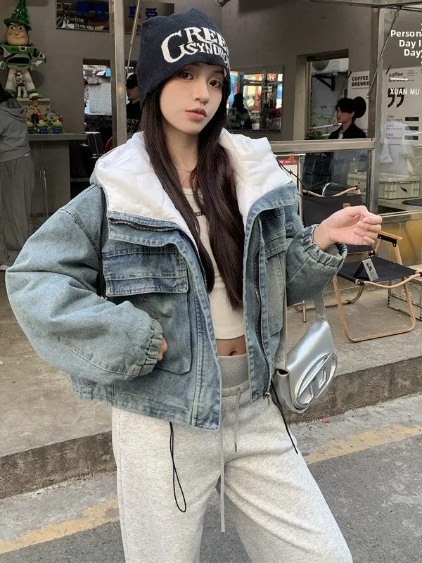 

Ретро зимнее модное утепленное джинсовое короткое пальто для женщин с эффектом стройности, модным дизайном капюшона, двустороннее, для повседневной носки