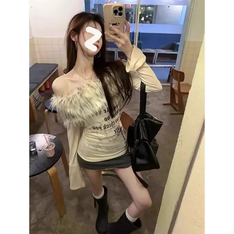 Retro Luxury Fur Graphic Long Sleeve T Shirt Women Autumn Winter Off Shoulder Tops 2000S Vintage Basic Blouse Tees White Shirt