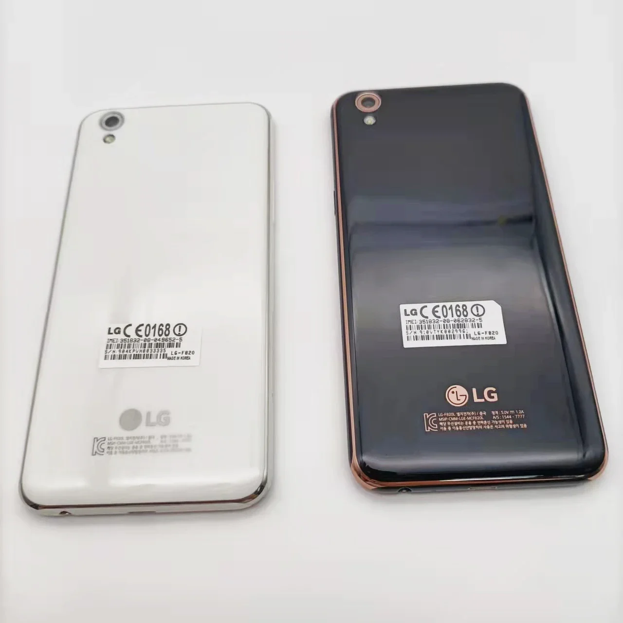 LG U F820 ponsel RAM 2GB ROM 32GB, ponsel cerdas layar sentuh 5.0 "WiFi, pengisian daya Cepat