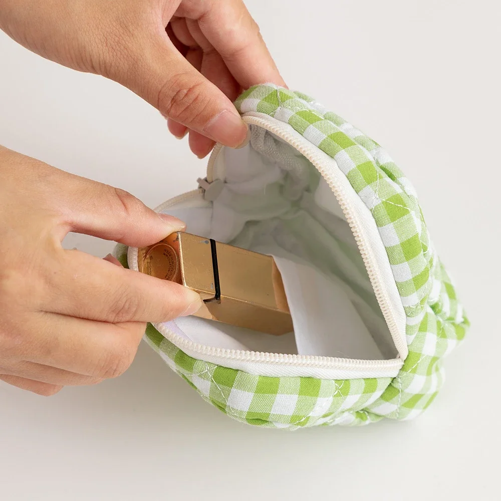 1pc mini quadrado saco de cosméticos feminino portátil fone de ouvido batom guardanapos sanitários bolsa de armazenamento pequenos sacos de maquiagem com zíper