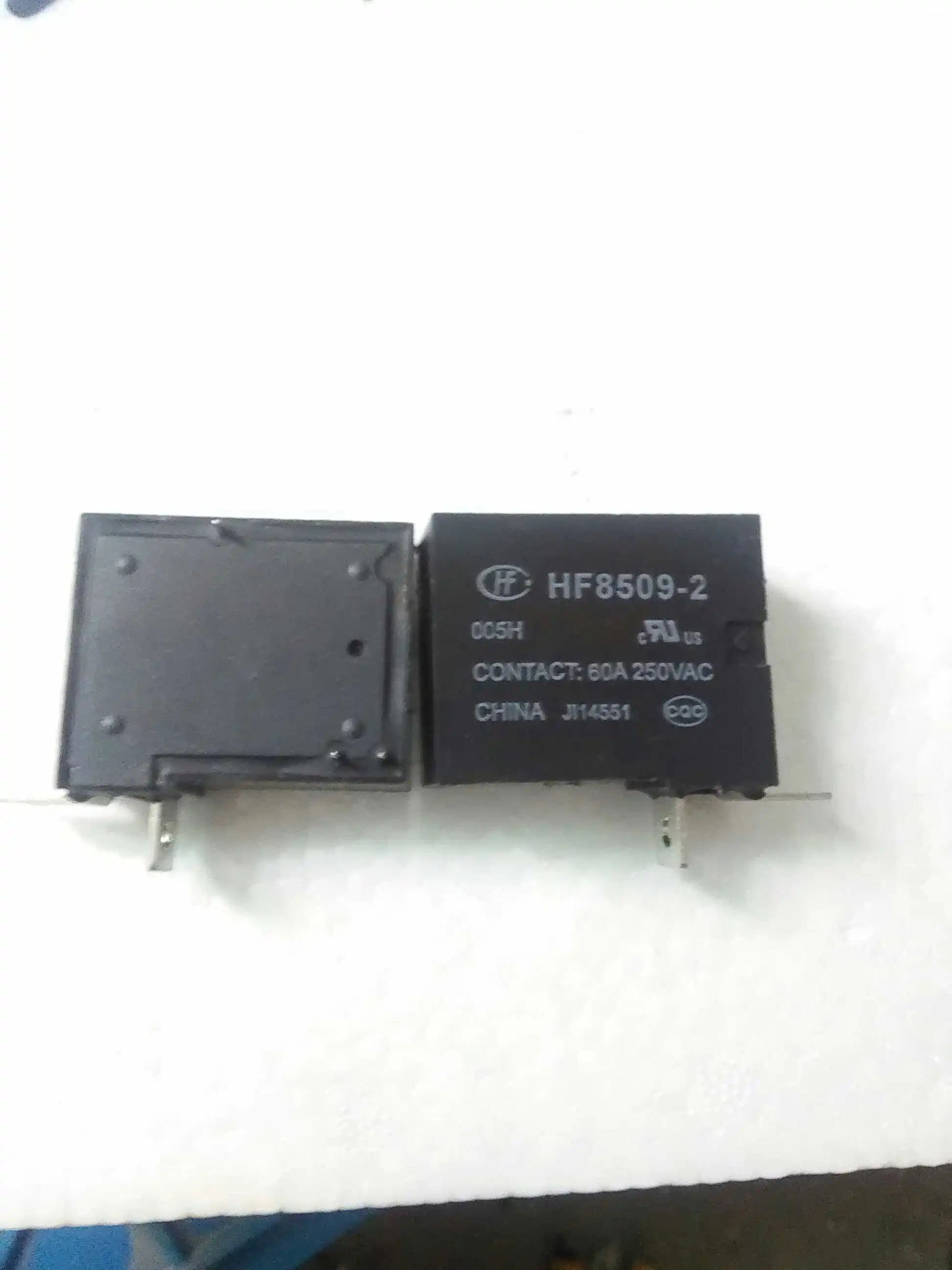 

Бесплатная доставка HF8509-2-005H 60A-250VAC 10 шт., как показано на рисунке