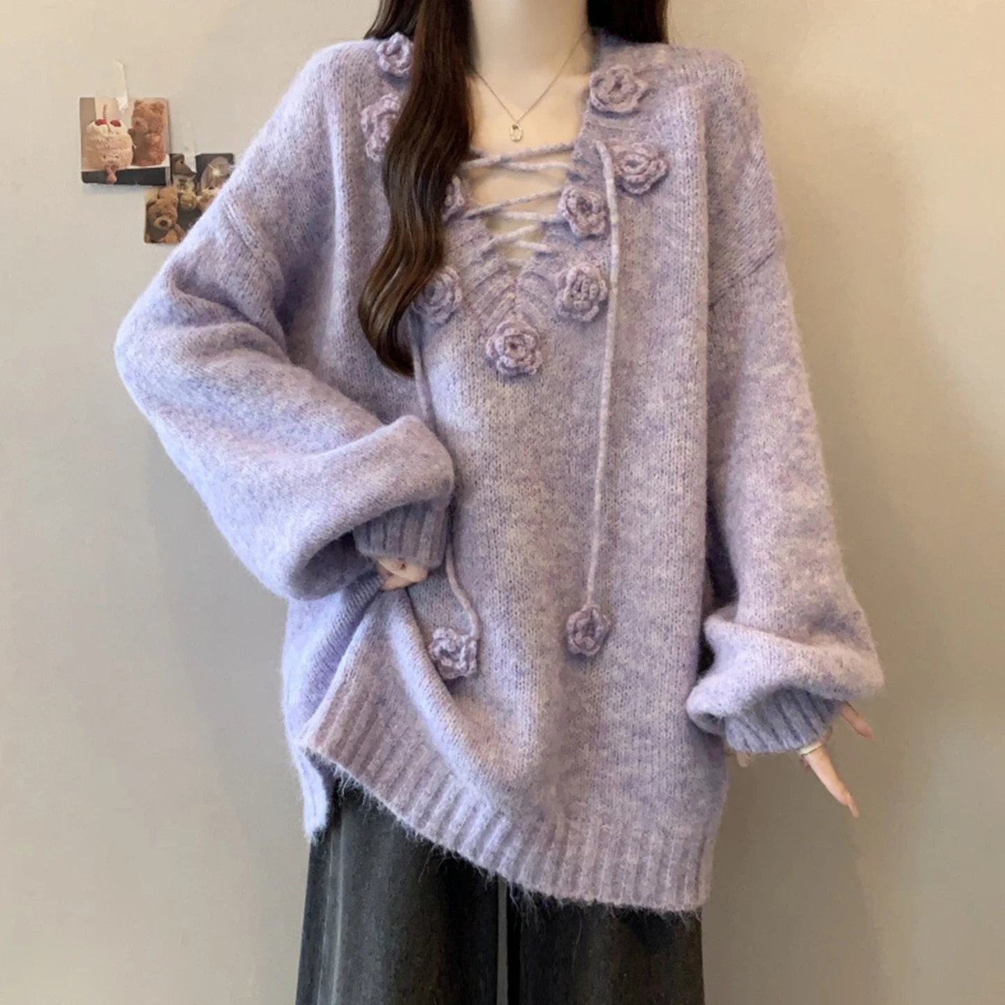 

Winter 2025 Women's Casual Loose Flower Lace-Up Sweater Comfortable Soft Fabric Clothing