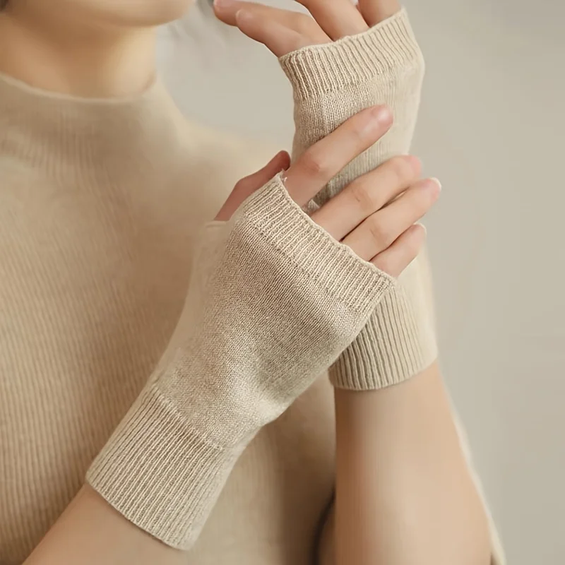 1Pair Short Warm Wrist Protection Gloves, Fingerless Gloves - Soft, Warm, Elastic, Suitable for Casual Outdoor Activities