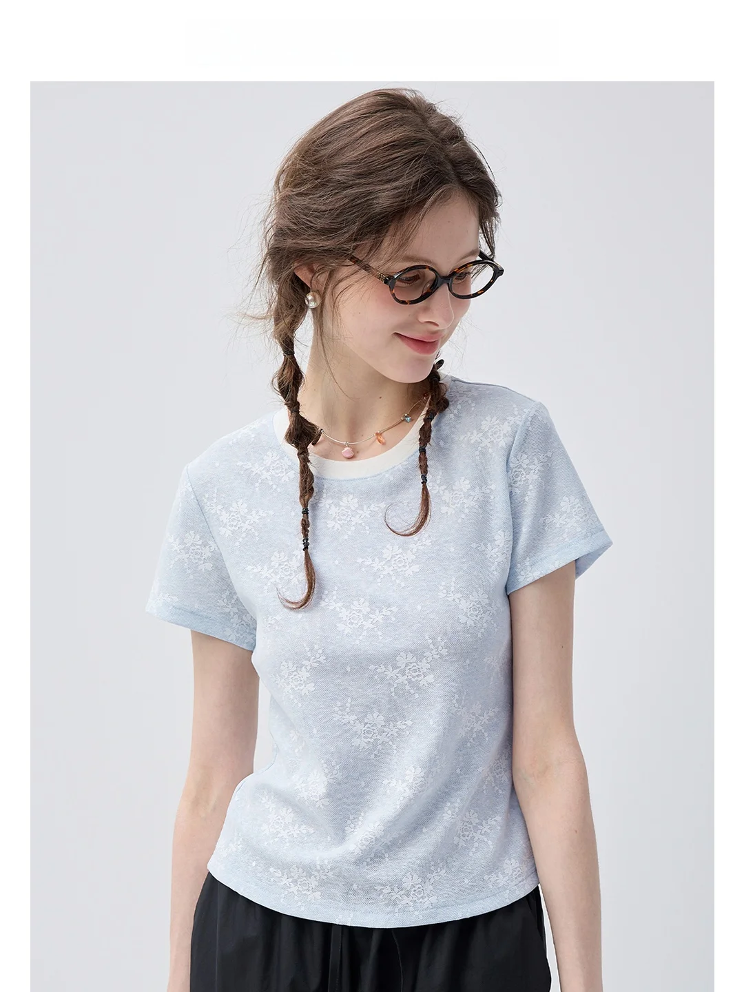 

Футболка VEGA CHANG с вышивкой снежинок светло-голубого цвета, с воротником в стиле колор-блок, летняя новинка, свободный крой, молодежный стиль, для повседневной носки, женская