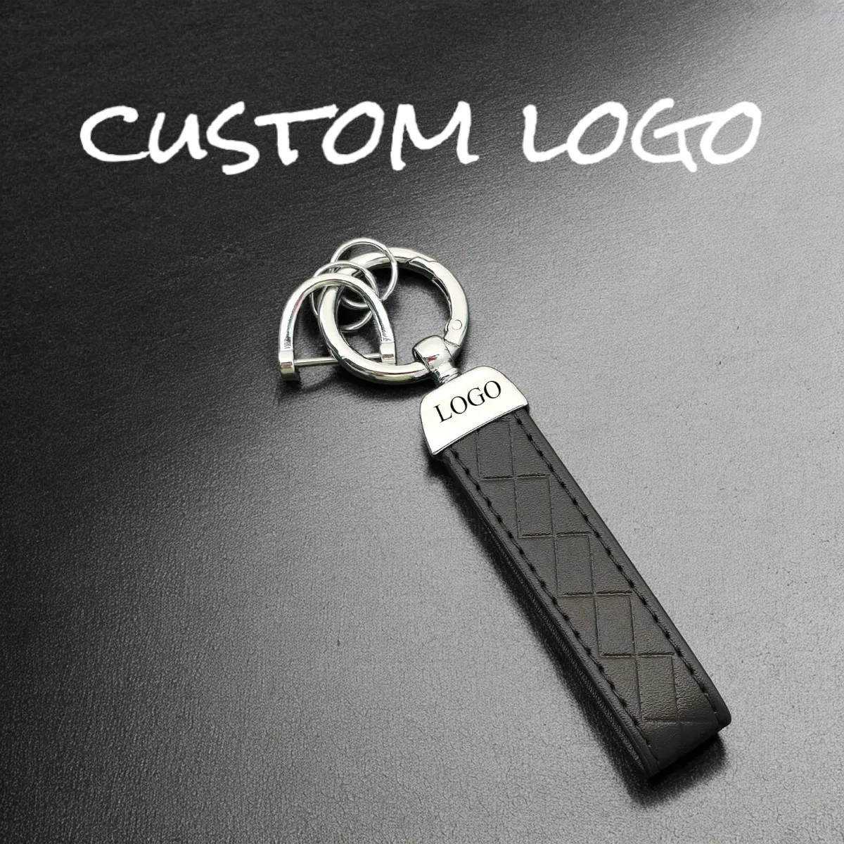 

Custom Logo Name Leather Metal Fashion Keyring Spot Keychain Hardware Accessorie Buckle for Car Moto Key Ring Pendant Gift