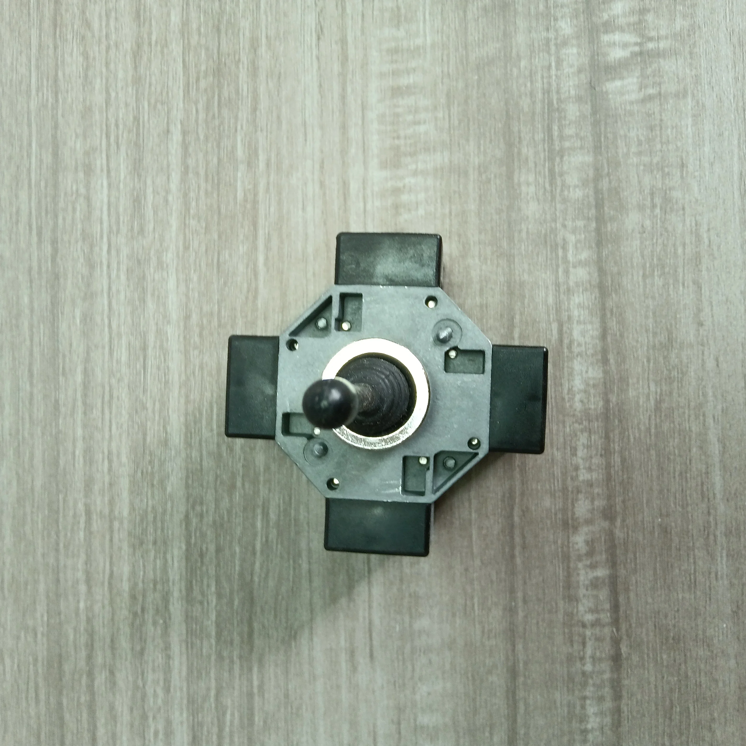 Electrical XD2GA8441: High Performance Industrial Terminals - 4-channel Compact Design, Rugged for Harsh Environments