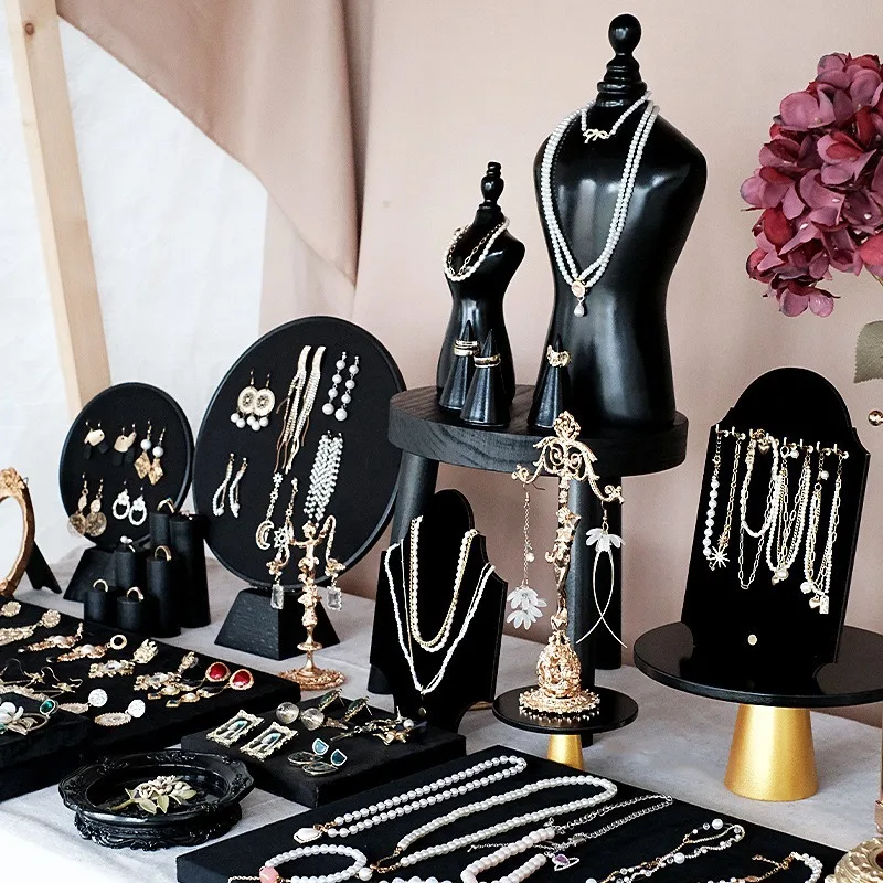 

Counter Jewelry Display Stand Aesthetic Bracelet Earring Display Rack Mannequin Necklace Ring Holder Luxury Jewellery Showcase
