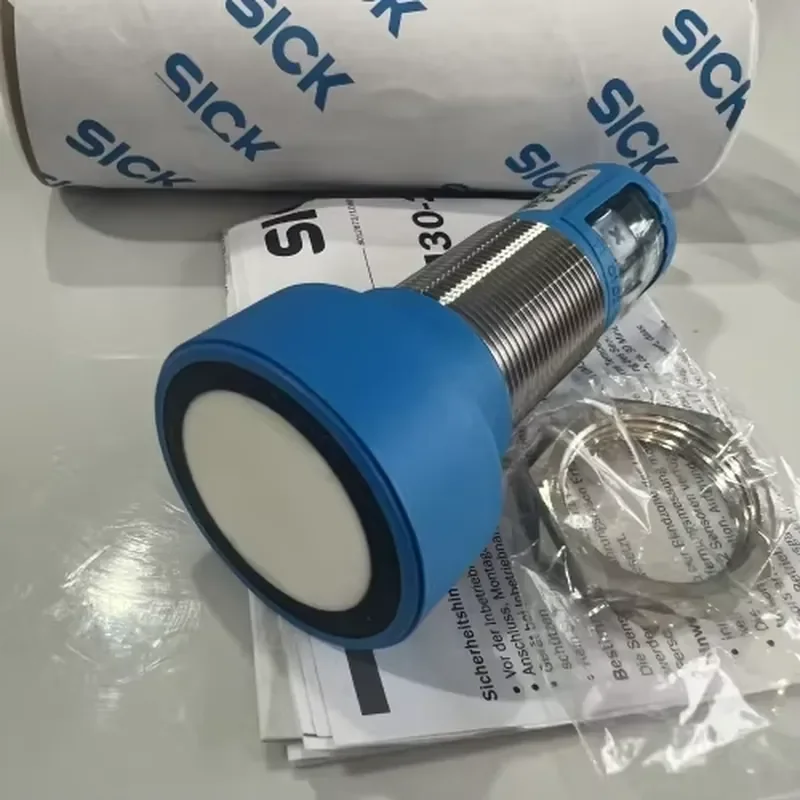 UM30-215111 UM30-215118 Distance Sensor Ultrasonic Distance Sensor Detect Transparent Objects Detect Perforated